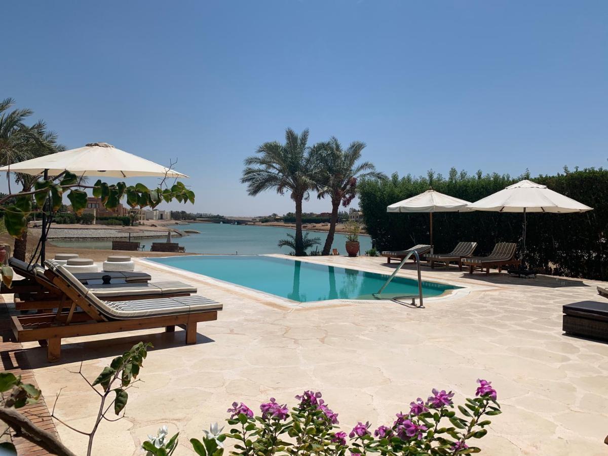4 Bedrooms , 4 Bathrooms, Private Heated Pool ,access And View Lagoon In El Gouna *