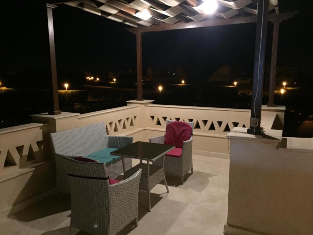 Villa 4 Bedrooms , 4 Bathrooms, Private Heated Pool ,access And View Lagoon In El Gouna *