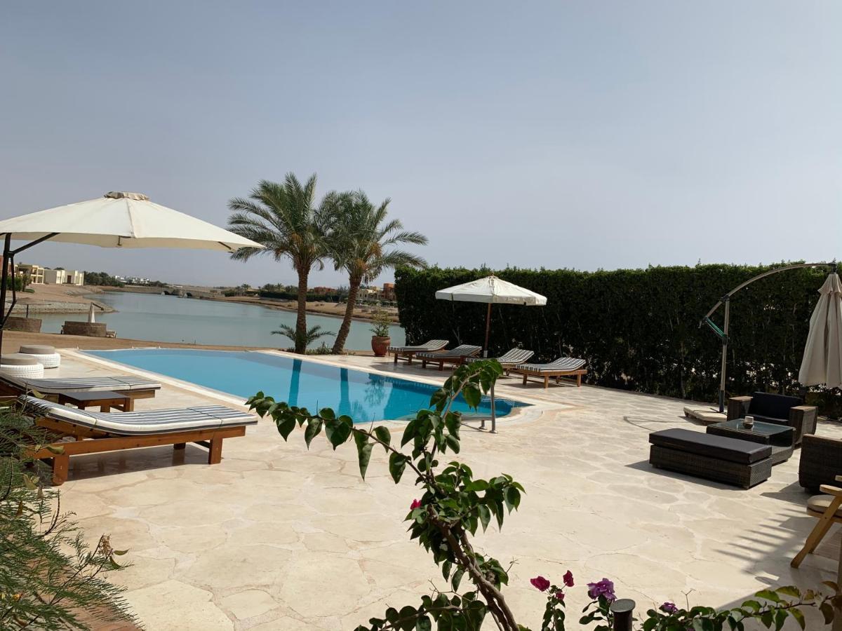 4 Bedrooms , 4 Bathrooms, Private Heated Pool ,access And View Lagoon In El Gouna Villa *