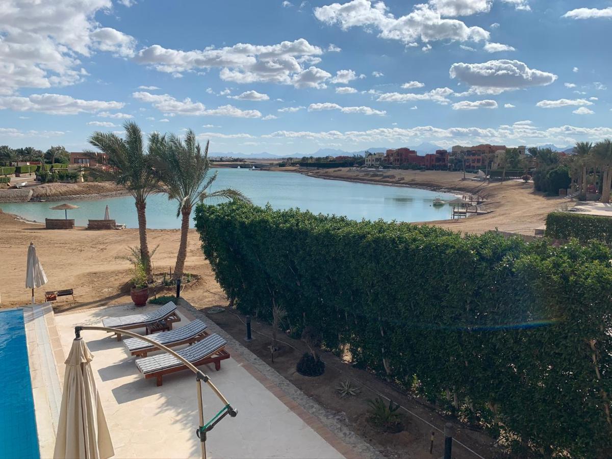 4 Bedrooms , 4 Bathrooms, Private Heated Pool ,access And View Lagoon In El Gouna Villa
