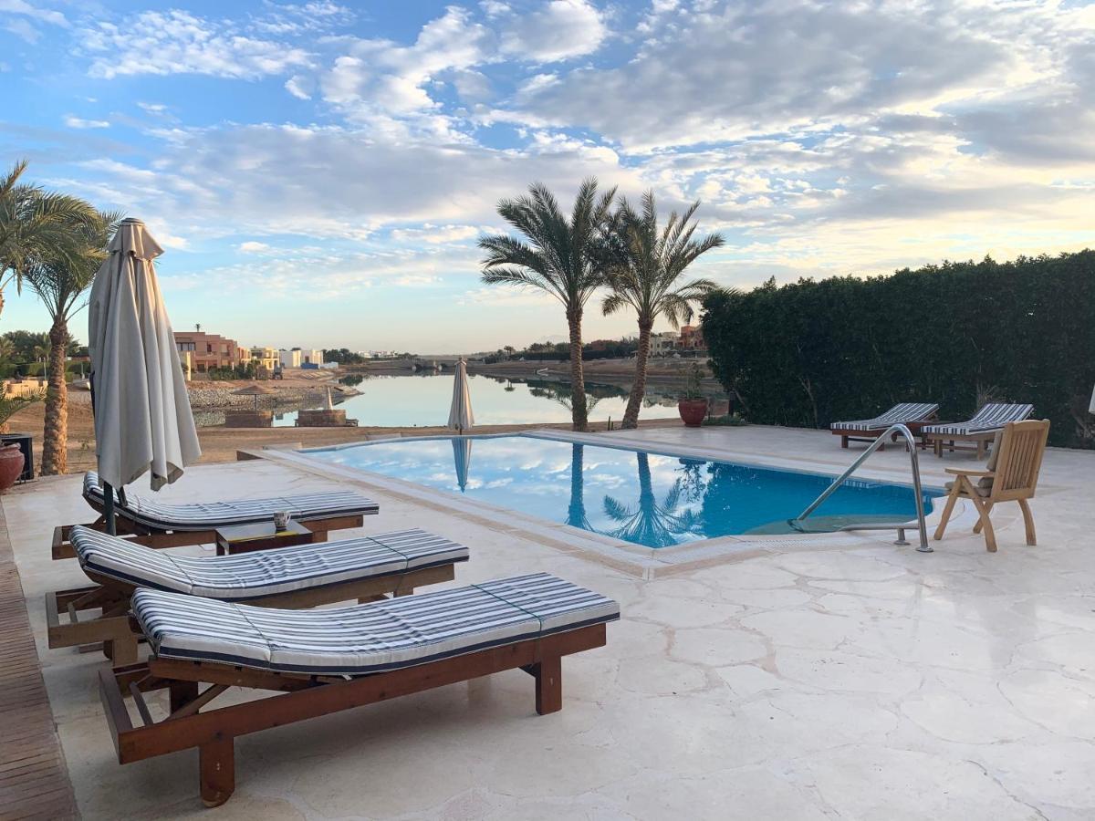 4 Bedrooms , 4 Bathrooms, Private Heated Pool ,access And View Lagoon In El Gouna Villa