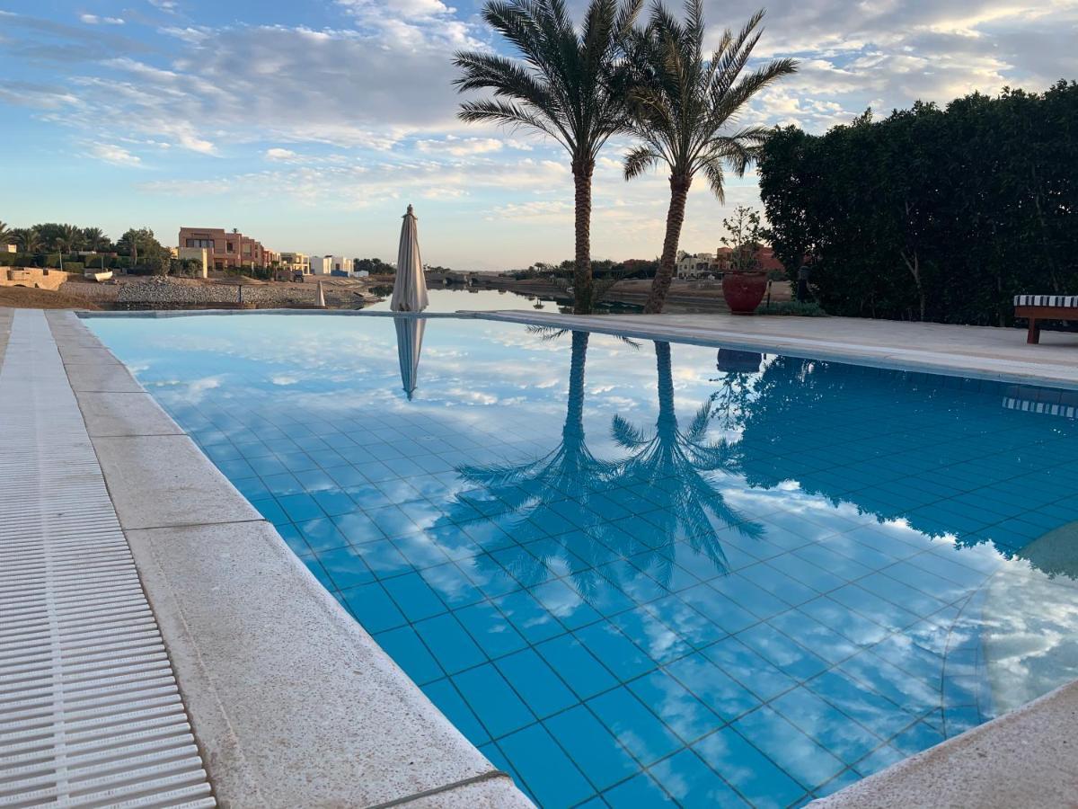 4 Bedrooms , 4 Bathrooms, Private Heated Pool ,access And View Lagoon In El Gouna