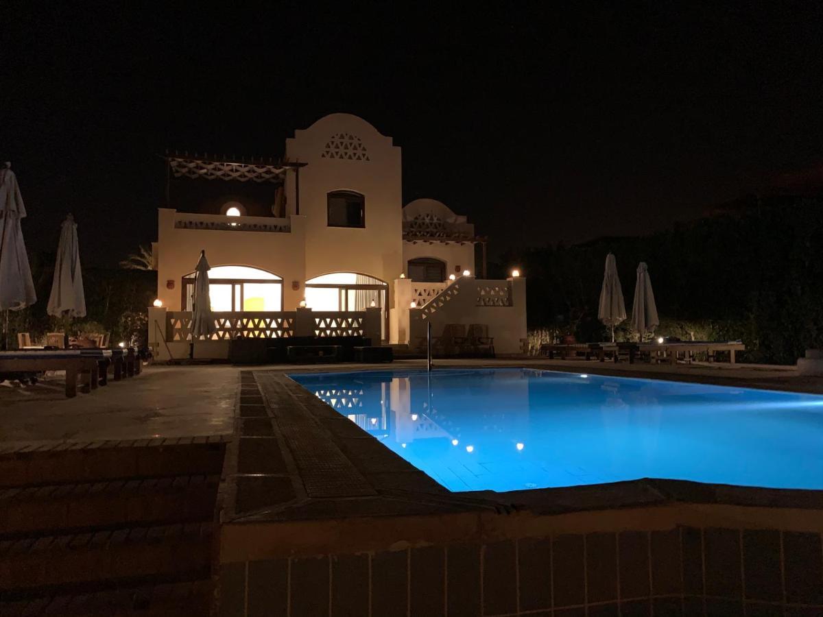 4 Bedrooms , 4 Bathrooms, Private Heated Pool ,access And View Lagoon In El Gouna * Hurghada
