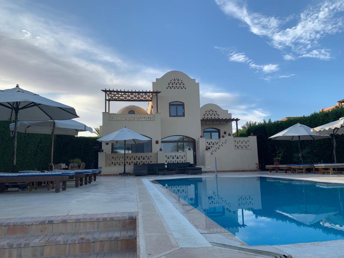 4 Bedrooms , 4 Bathrooms, Private Heated Pool ,access And View Lagoon In El Gouna Hurghada